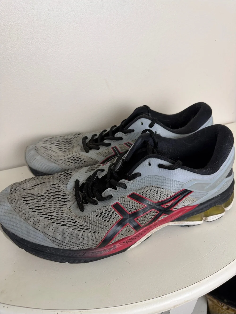 (2390) ASICS Men's Light Gray & Red Athletic Running Shoes, Size: 12